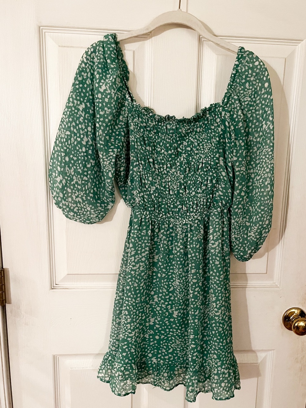 Green Smocked Puff-Sleeve Floral Mini Dress - Unbranded